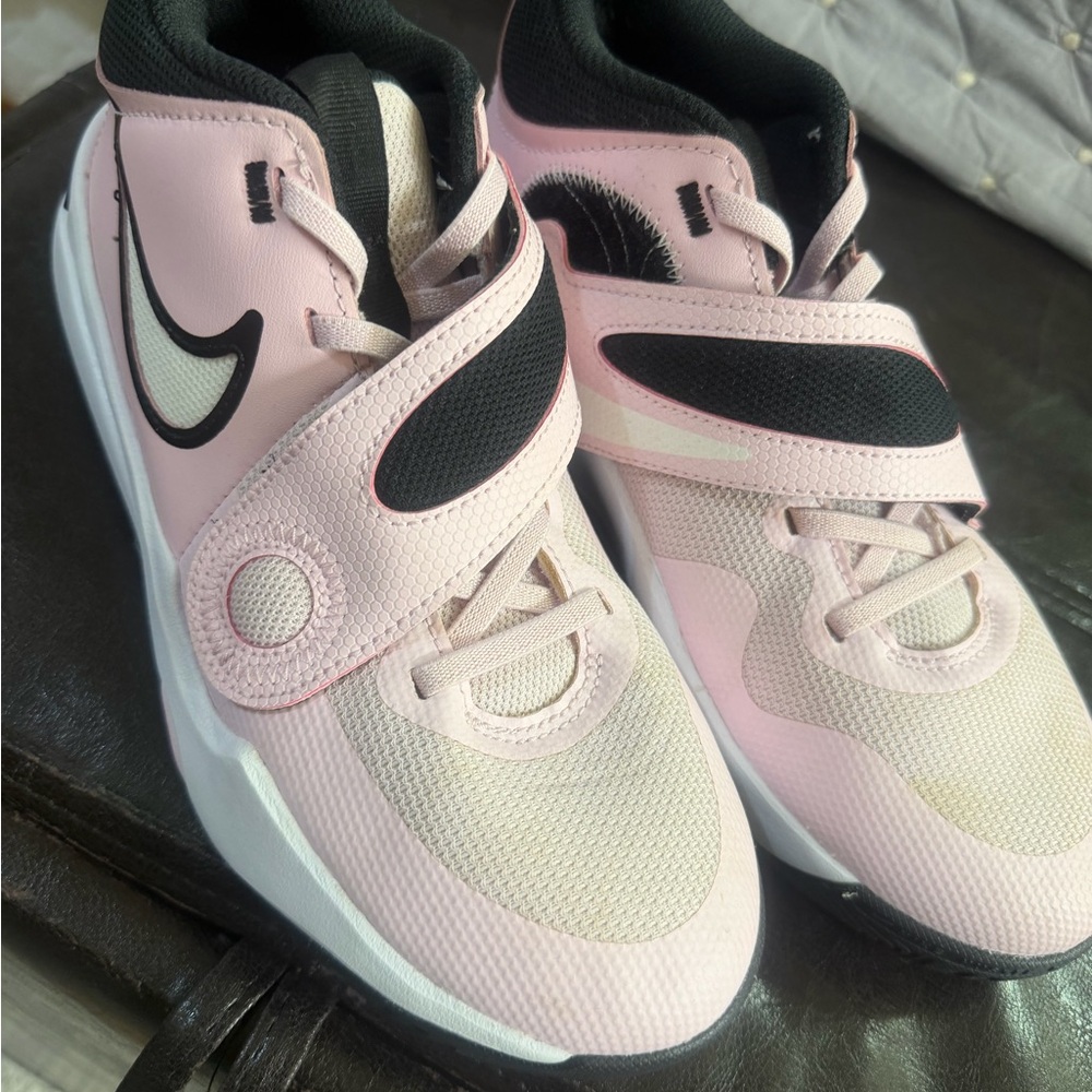 Nike Kids Light Pink and Black Sneakers